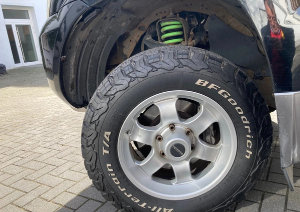 Toyota Land Cruiser cena 102090 przebieg: 320000, rok produkcji 2006 z Łódź małe 497